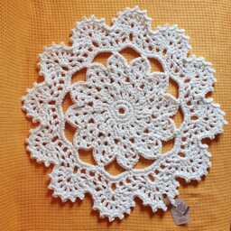 Crochet Chamomile Rug Small Round Flower Mat, Baby Room Decor - 24 In - thumbnail 3