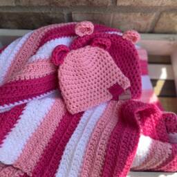 Unisex Crocheted Baby Blanket & Beanie The Stripes To Go Set - thumbnail 4