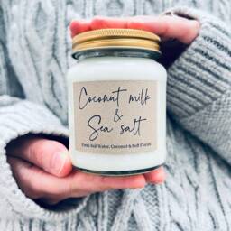 Coconut Milk & Sea Salt Handmade Soy Scented Candle - thumbnail 2