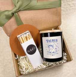 Taurus Candle, Birthday Gift For Her, Funny Zodiac Astrology Gift, April May Star Sign Candle - thumbnail 1