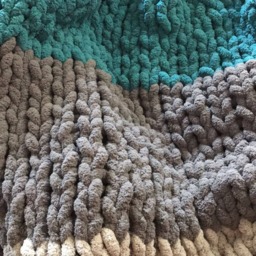 Cozy Throws - thumbnail 3