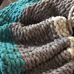 Cozy Throws - thumbnail 4