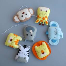 Handmade Safari Animal Garland Wool Blend Felt Nursery Decor - thumbnail 2