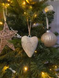 Mango Wood Heart Ornament Whitewash Carved Hanging Decoration - thumbnail 1