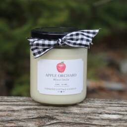 Hand Poured Soy Candle 16Oz Vermont Cottage Botanical Collection - thumbnail 3