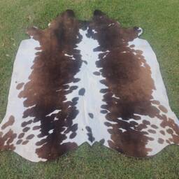 Cowhide Rug , Brown White Cow Hide Rug, Tricolour Cowhide Rugs, Leather Area - thumbnail 2