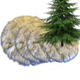 Plush Faux Fur Christmas Tree Skirt, Black Tip Wolf Pelt, Handmade - thumbnail 2