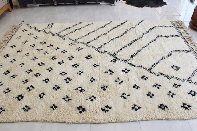 Genuine Black Patterns Moroccan Rug - Beni Ourain Berber Hand-Knotted Carpet Bohemian 100% Hand Woven Wool - image 1