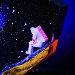 Interstellar Resin Lamp, Astronaut Sees Earth From Space Galaxy Diorama Epoxy Art, Home Decor - thumbnail 3