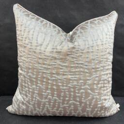 Zinc Wallis Luxury Designer Beige Gold Contemporary Abstract Fabric Cushion Cover Throw Pillow - thumbnail 1