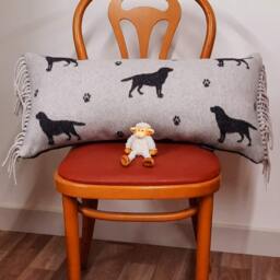Uan Wool Wool Black & Grey Dog Cushion - thumbnail 2