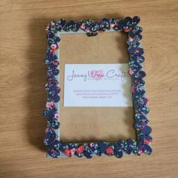 Fabric & Wood Heart Button Photo Frame 4 X 6 Inches - thumbnail 3