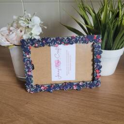 Fabric & Wood Heart Button Photo Frame 4 X 6 Inches - thumbnail 2