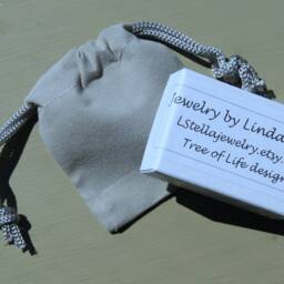 Gardeners Vase Necklace, Small Hanging Flower Necklace Brass Posie Holder Mother's/Live Flowers Wedding Display - thumbnail 4