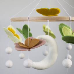 Butterflies Felt Baby Mobile, Unique Nursery Decor - thumbnail 2