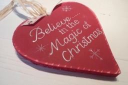 18 cm Rustic Christmas Wood Heart Decoration Believe in The Magic Of Personalised Baby's First Heart. Shabby Chic - thumbnail 1
