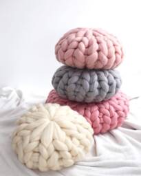 Chunky Knit Pillow, Decorative Cushion, Gift For Her, Housewarming Gift, Round Merino Wool, Extreme Knitting