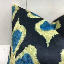 Handwoven Silk Ikat Pillow Cover, Modern Accent Cushion - 16x16 - thumbnail 3