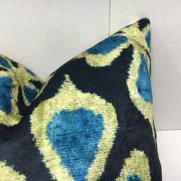 Handwoven Silk Ikat Pillow Cover, Modern Accent Cushion - 16x16 - thumbnail 2