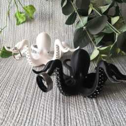 Octopus Ring Holder, Sealife Gift, Statue, Alternative Home Decor, Unusual Figurine, Nautical Ornament - thumbnail 3