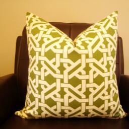 Green Geometric Pillow Cover, Richloom Cotton Cushion 20 - thumbnail 3