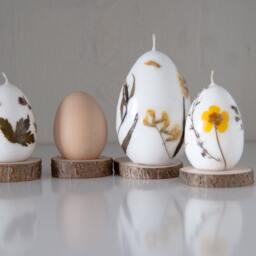 Easter Egg Candle With Real Flowers, Natural Pressed Flowers Housewarming Decor - thumbnail 4