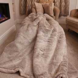 Handmade Faux Fur Throw Coconut Cream Sheepskin Lining, Super Deluxe - thumbnail 2