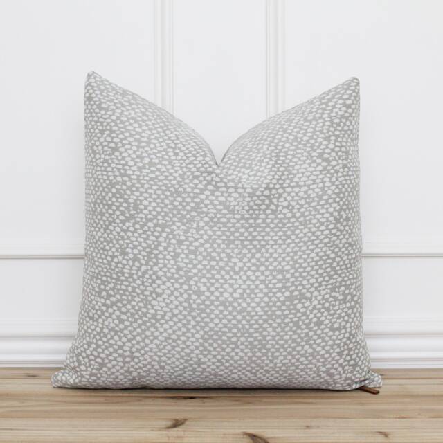 Indoor Outdoor Pillow Covers Pillows Summer D??cor Deck Outside Cushion Cover - Paisley - image 1