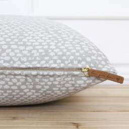 Indoor Outdoor Pillow Covers Pillows Summer D??cor Deck Outside Cushion Cover - Paisley - thumbnail 2