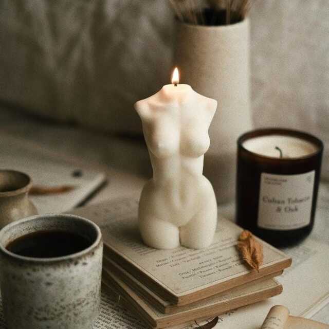 Venus Body Candle - Goddess Black Orchid Scented Soy Wax Sculptural Elegant Home Decor Handmade Gift - image 1