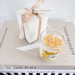 Daffodil Candle -Birthday Daffodil Gift - Coco Soy Wax Votive Flower Cotton Wick 90G Luxury Boxed - thumbnail 2
