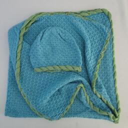 Bamboo Baby Blanket & Hat - Turquoise With Green Trim - thumbnail 3
