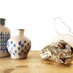 Wire Bird On Beautiful Wood - Handmade - thumbnail 2