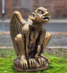 Sitting Gargoyle Statue Concrete Demon Figurine Cement Large Guardian Sculpture Outdoor Monster Halloween Art Lawn Ornament Gold Gift