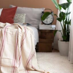 Soft Cotton Throw Blanket With Fringe, Summer Lightweight Bedspread, Red Striped - thumbnail 3