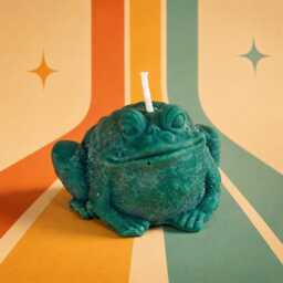 Good Luck Toad Candle Handcrafted All-Natural Soy Wax Candle - thumbnail 1