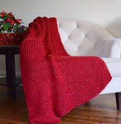 Red Knit Chunky Blanket Throw/Valentine's Gift Made Of Baby Alpaca - thumbnail 1