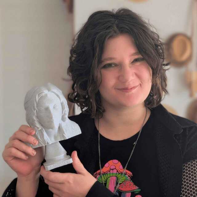Custom Photo Bust Sculpture, Personalised Portrait Keepsake Gift - image 1