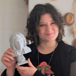 Custom Photo Bust Sculpture, Personalised Portrait Keepsake Gift - thumbnail 1