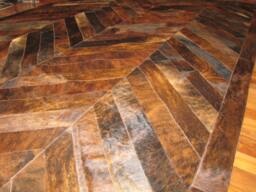 Cowhide Patchwork Rug Patchwork - Big Chevron 19 - thumbnail 1