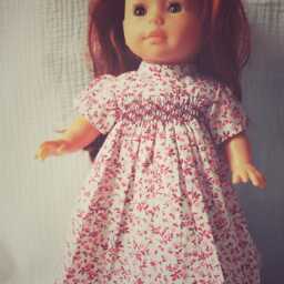 Weaving Soft Petals & Childhood Dreams For This Floral Smocked Dress 36 cm Dolls - thumbnail 2