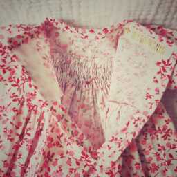 Weaving Soft Petals & Childhood Dreams For This Floral Smocked Dress 36 cm Dolls - thumbnail 4