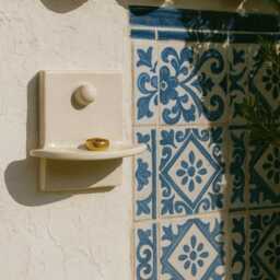 Handmade Ceramic Key Holder With Shelf Home Decor Organizer - thumbnail 4
