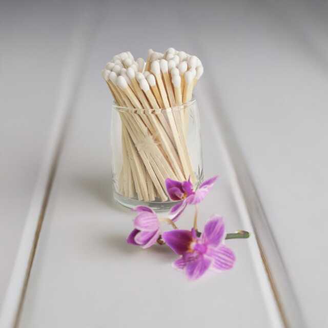 Etched Star Glass Match Pot With Striker - Candle Accessory - image 1