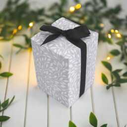 Etched Star Glass Match Pot With Striker - Candle Accessory - thumbnail 4
