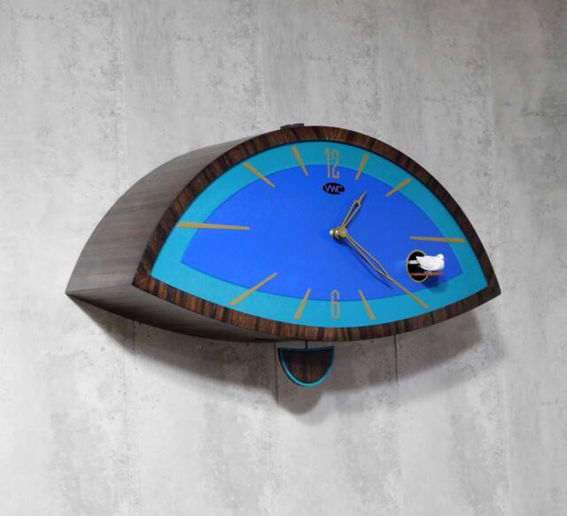 Retro-style Cuckoo Clock - image 1