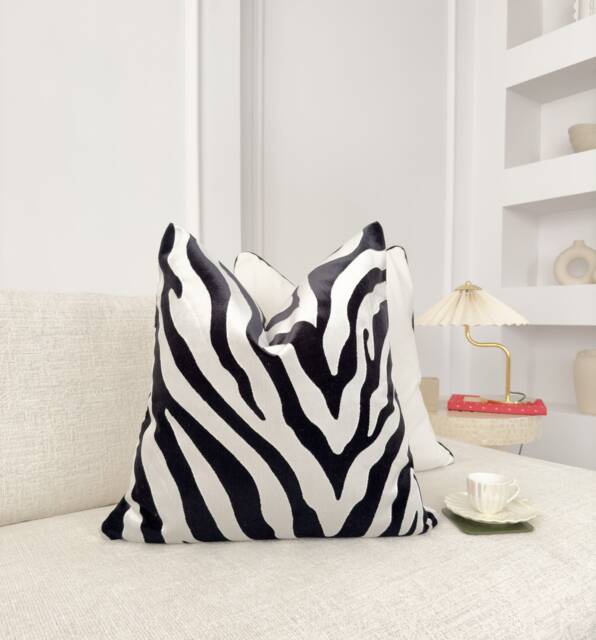 Velvet Zebra Cushion Cover Scatter Throw Pillow For Home Decor Black & White Covers - All Sizes - image 1
