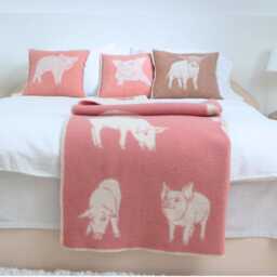 Piglet Wool Blanket - Large Woven Throw Made From Real Ideal For Nursery - thumbnail 2