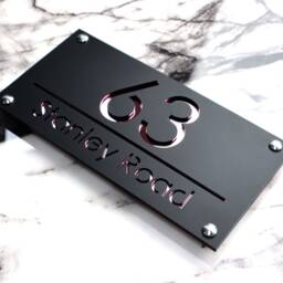 House Wall Plaques UK - Luxe A4 Name Plate Sleek Acrylic Laser Cut Design Personalised Home D??cor Black & Rose Gold 28cm X 14cm