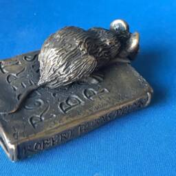 Cold Cast Bronze Mouse Figurine On Robbie Burns Book - Made in UK - thumbnail 3